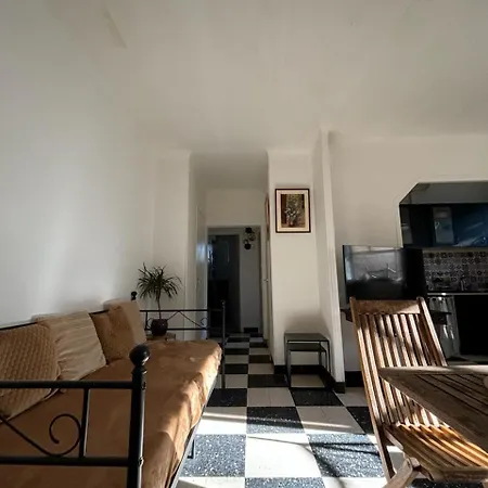 Les Martigues Apartment