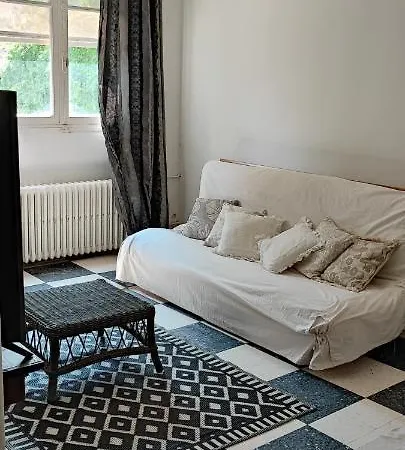 Les Martigues Apartment